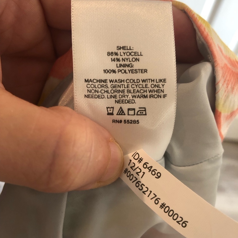 NWT Express High Waisted Asymmetrical Ruffle Mini Skirt in size 12 - Picture 9 of 12